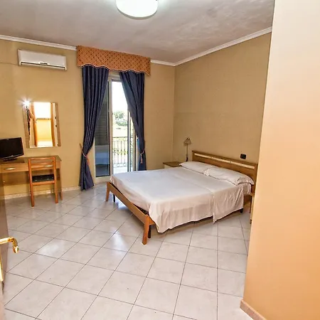 Hotel Silverado Aversa